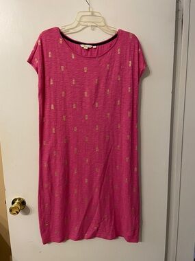 Boden Hot Pink Short Sleeve Shift Dress with Gold Pineapple Print